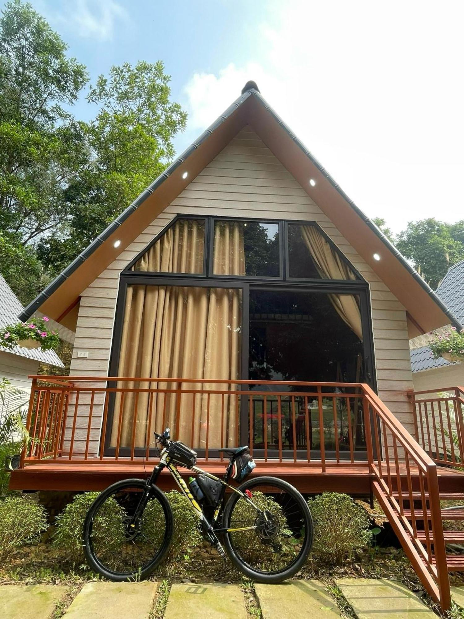 Chu Thien And Lodge